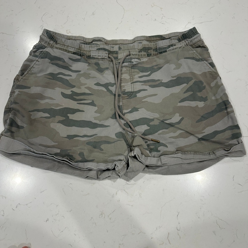Time and Tru Womens Camo Shorts XL 16-18 Green Grey Elastic Drawstring Waist
